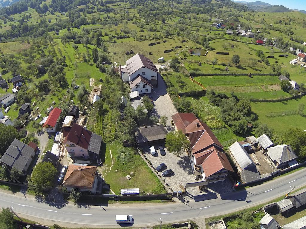 Pensiunea Lacramioara Săcel Exteriér fotografie